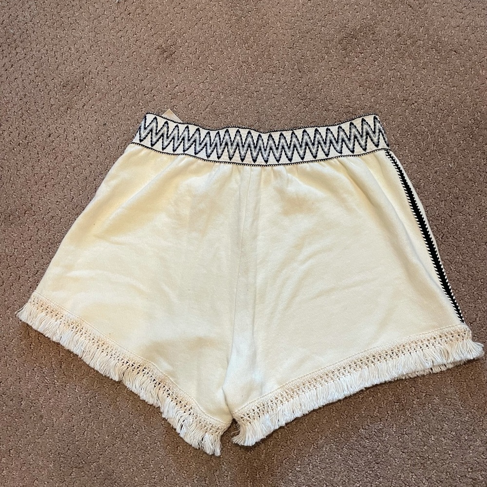 Cute Shorts! - Picture 2 of 3